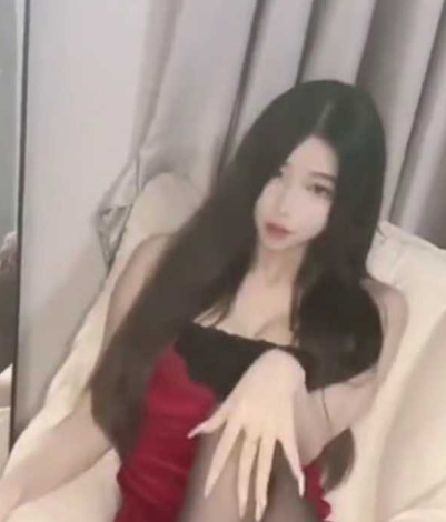 抖音九头身高挑妖艳御姐 水水学姐