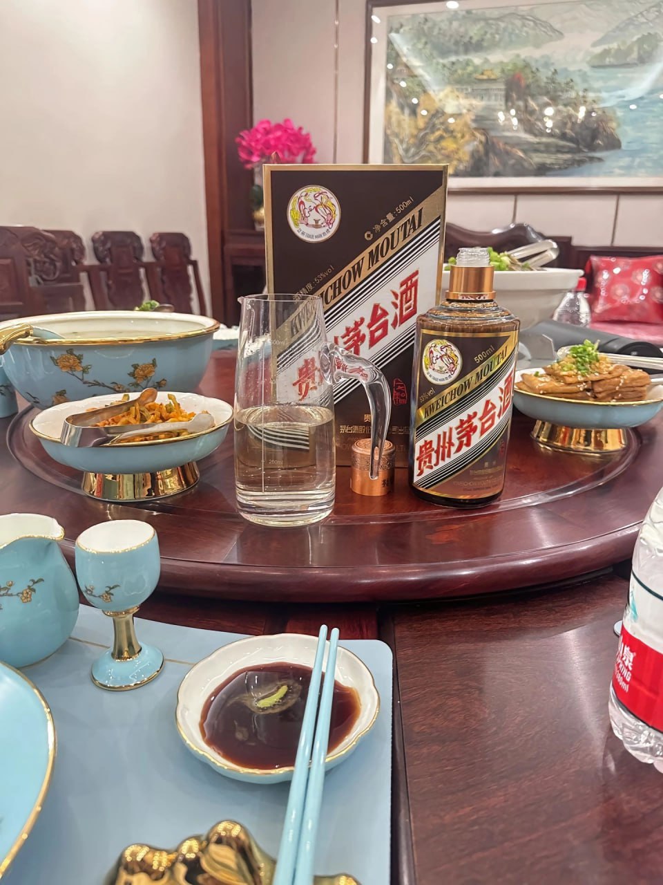 #喝酒  #聚餐  #茅台