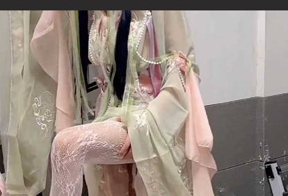 推特大神【TL 情侣】洛丽塔萝莉女友