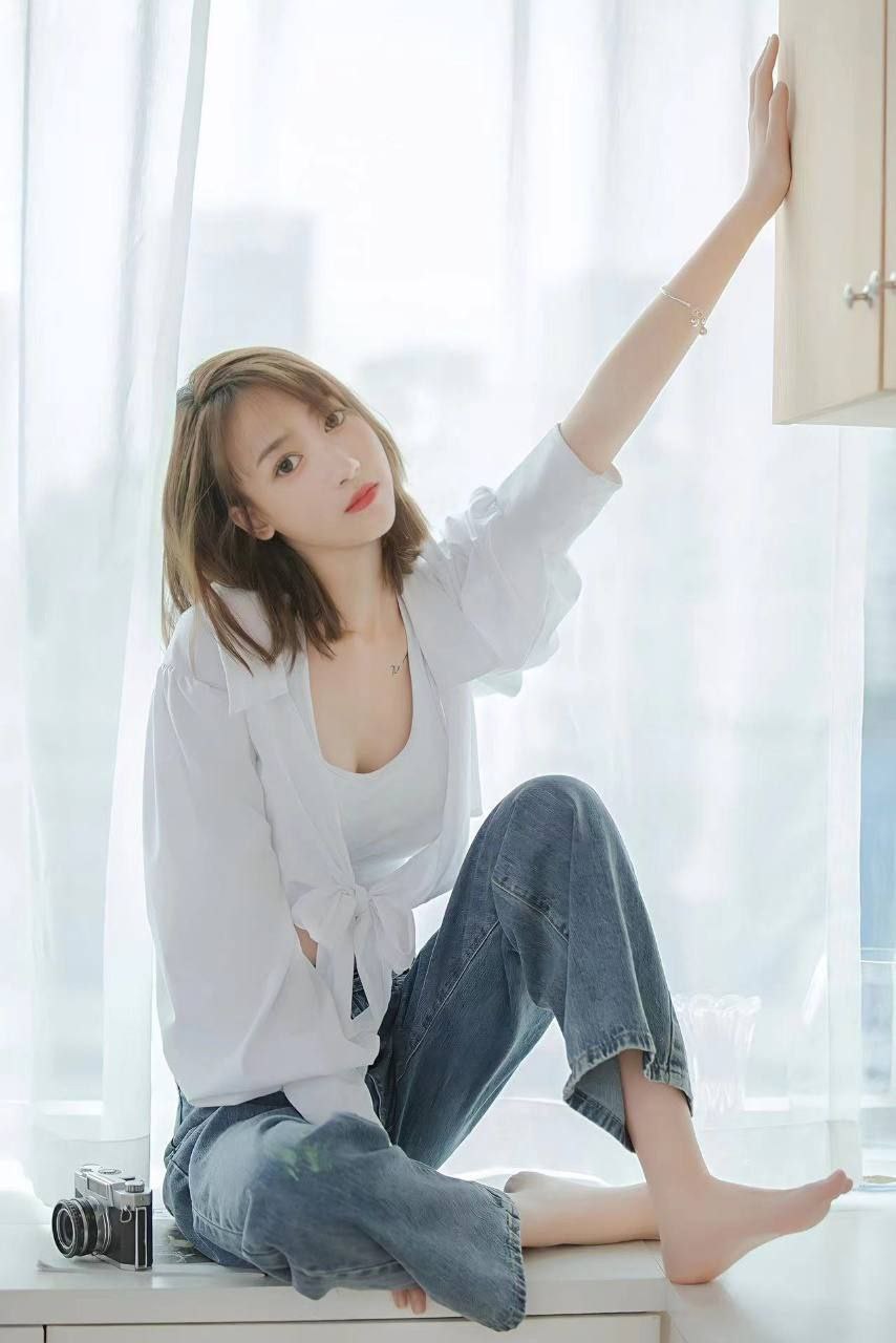 一字马舞蹈生  刘悦以