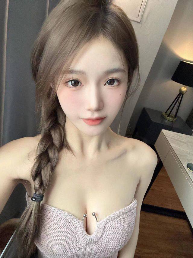 #上海 Allin+静安学生  刘若秋