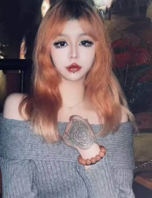 南京赛博酒吧营销 边晨 大肆出售自己