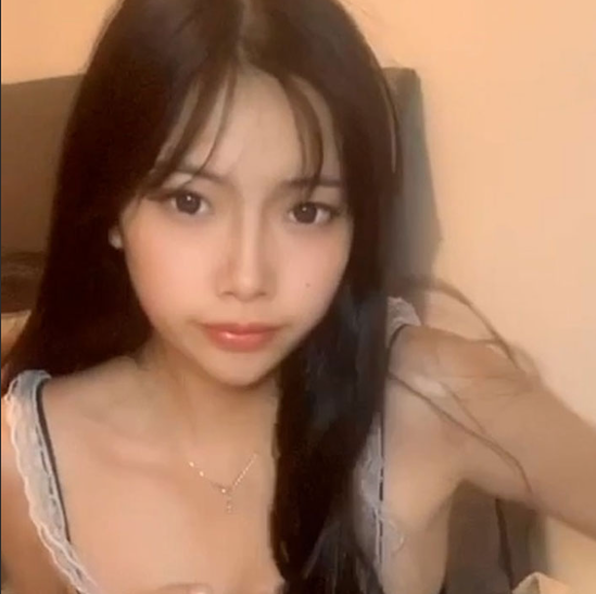 抖音极品主播 兔兔睡不醒 土豪定制私拍合集泄密