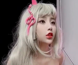 OF童言巨R萝莉少女 yuumeilyn