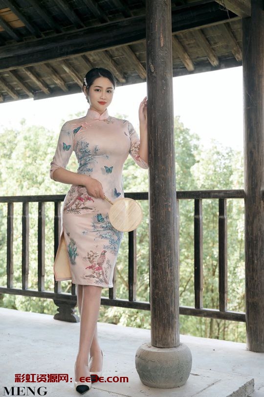 长沙赞赞极品少妇，173E，纯天然无整，皮肤雪白，人照无差，本人比视频漂亮