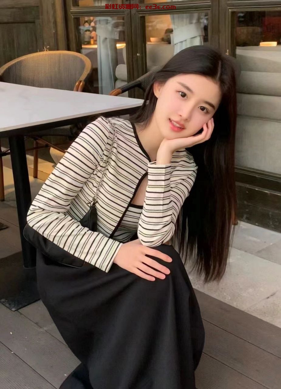 司马韵?小梦 长沙纯??小梦?， • ??????身高/170。 • ??????体重/95 • ????胸围/D • ???年龄/00 网红气质大长腿，性感，可? ? ，6/9，无纹身