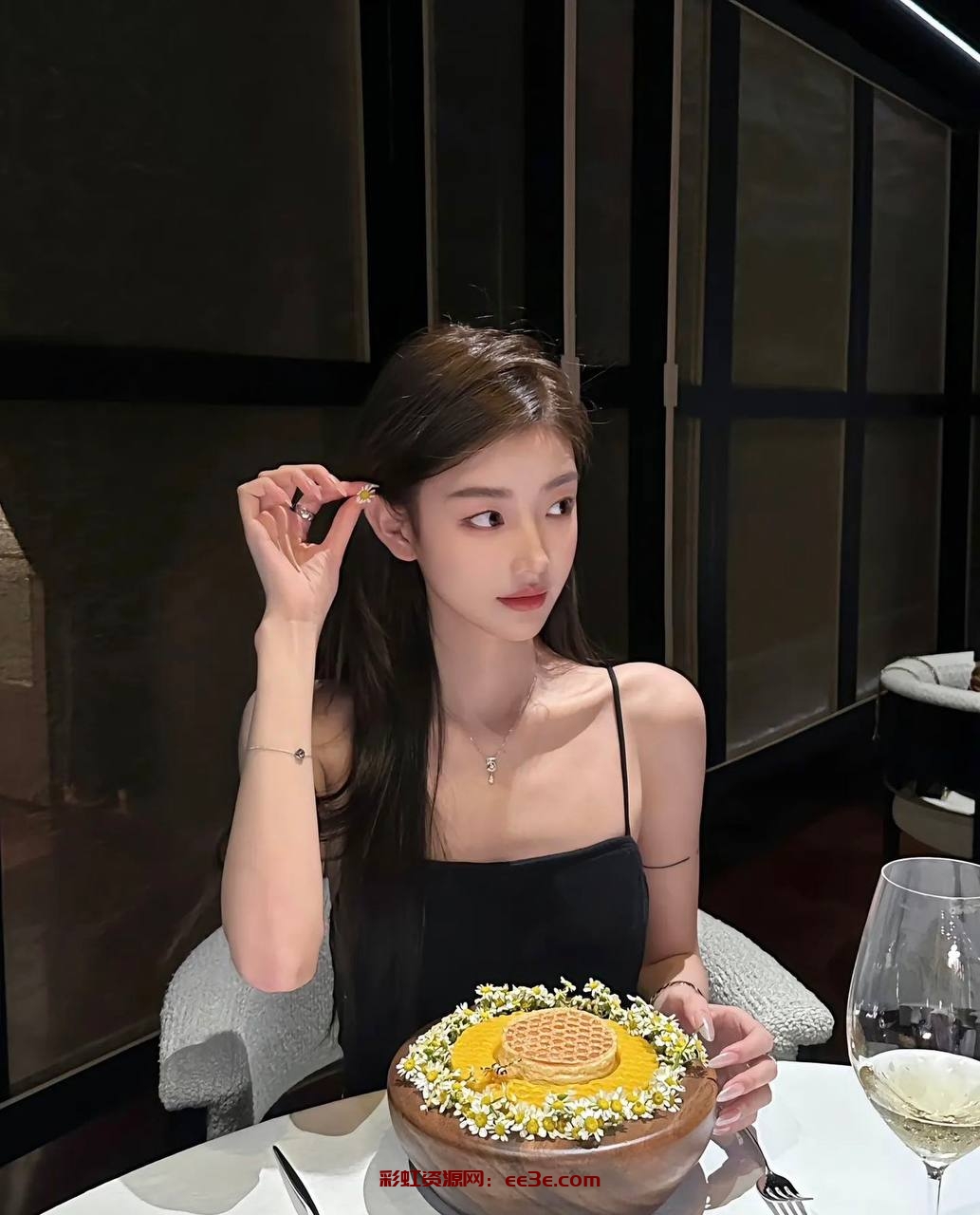 成都  04年 四川音乐大学学生  硬5 大二  在读 全身雪白   0整  168D 给你初恋的感觉  #哲喵喵?‍❄️?