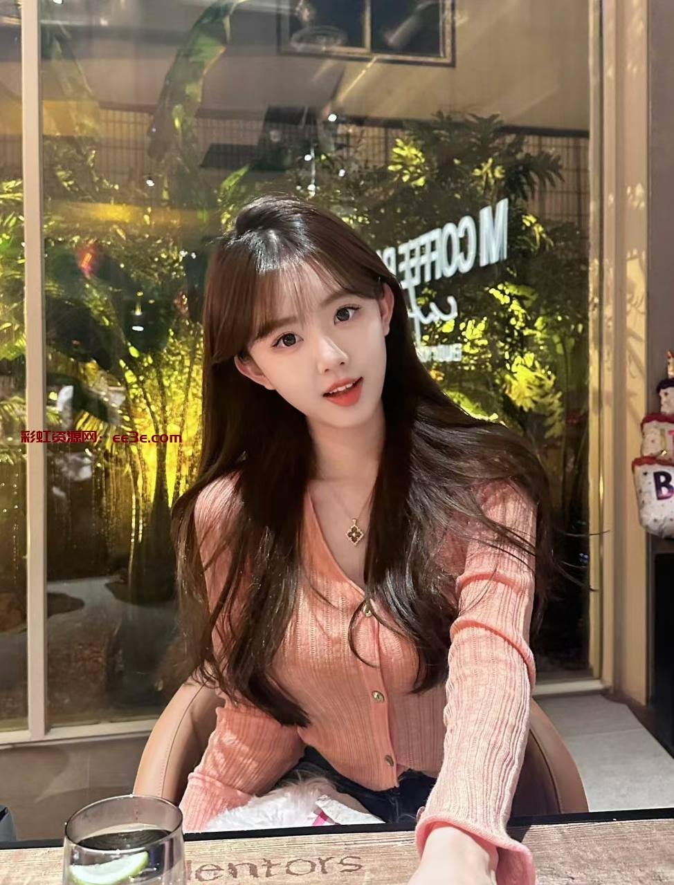 成都九九?川音在校学生 身高：170 体重：46kg 胸围：C 川音在校学生兼职，真实04，只接素质课