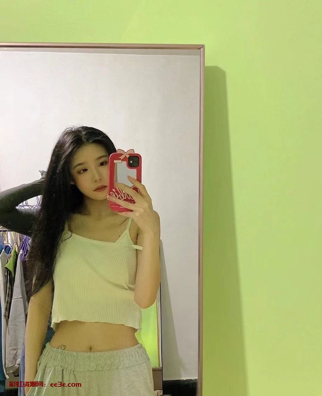 武汉摩羯➕在读学生?青青  03 175C ·大三在读 三点粉  超白肤温柔伊人 ·Height身高/172 ·Weight体重/47kg ·Bust胸围/75d ·Age年龄/21 ·Occupation白纯/微健身兼职 ·可盐可甜 ，雪白肌肤，丰满多汁，您值  得拥有一次 ↓本人生活照 请勿转发