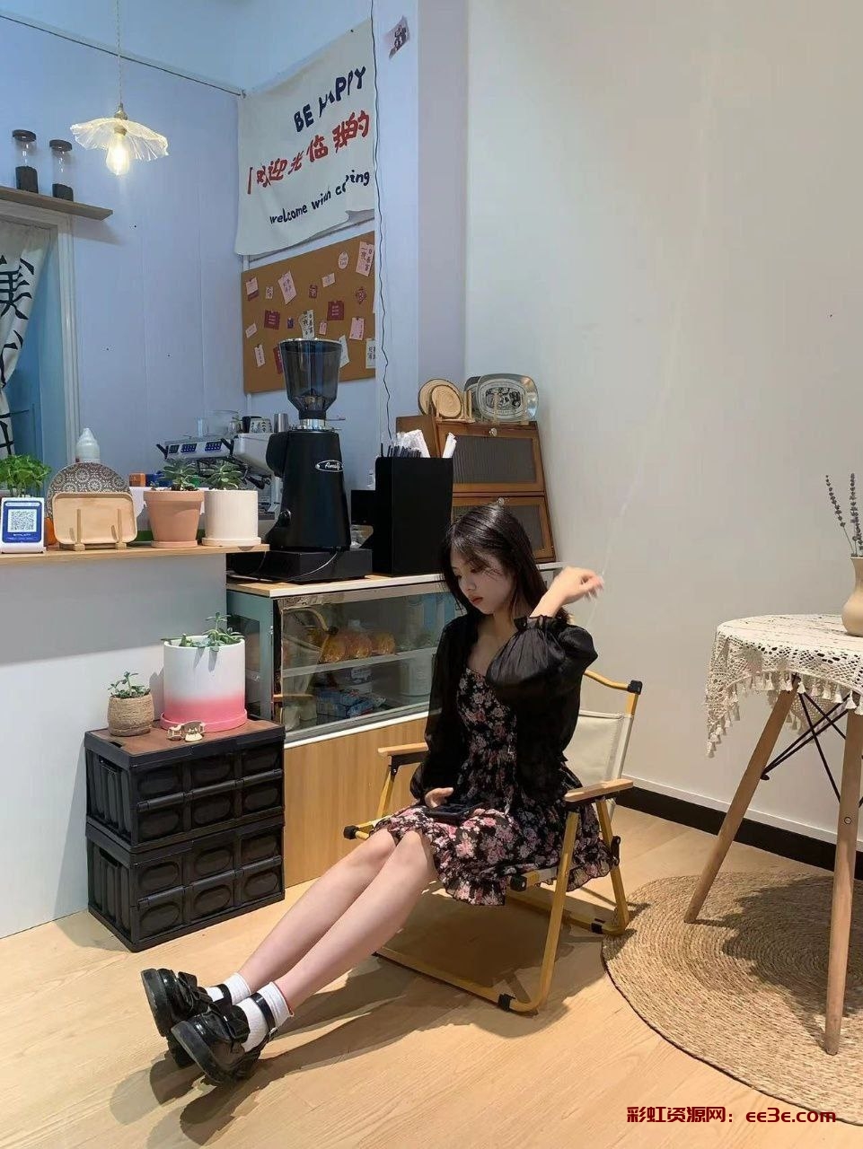 武汉摩羯➕薯条? 18岁的花季  同济在校生，医疗护理专业  04年，真正首次下海  净高166，真? C