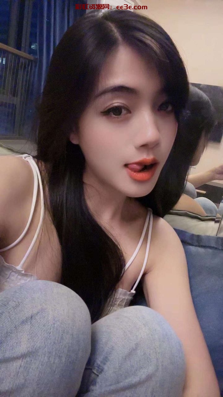 芳名 #沈秋词   位置 #武侯区 南站