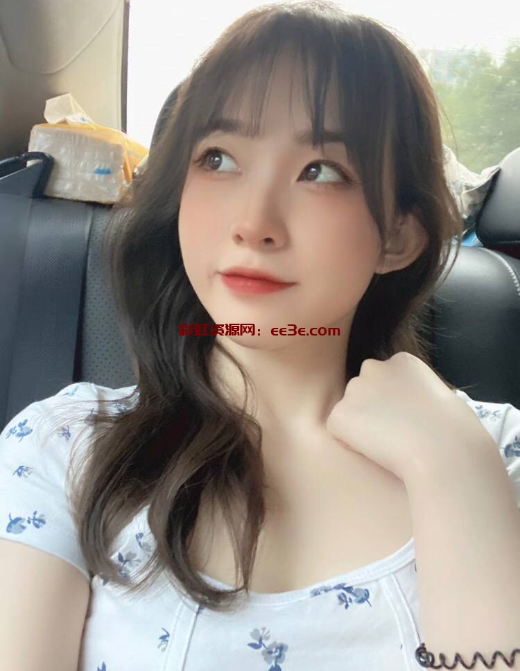 胸围D有耐心雪白  可纯可性感任何风格都可以驾驭 初恋女友的感觉 ， 甜美，温柔，听话懂