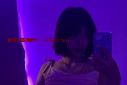 高颜值 pimnalin 一副欧美脸蛋纤细身材核弹