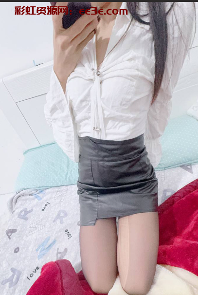 原创大神 小姨子的秘密 小姨子要奶茶姐夫 竟在商场厕所