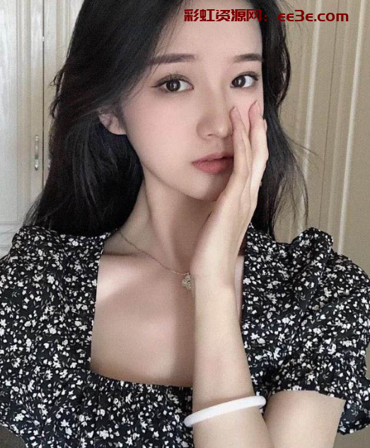 高颜值清纯大学校花不私拍流出