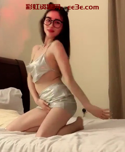 高颜值性感日本嫩妹 被国男