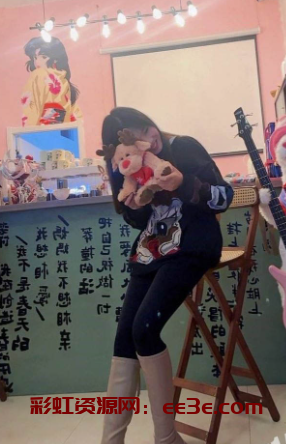 天津天狮学院清纯学霸 罗霜霜 背着男友与学长