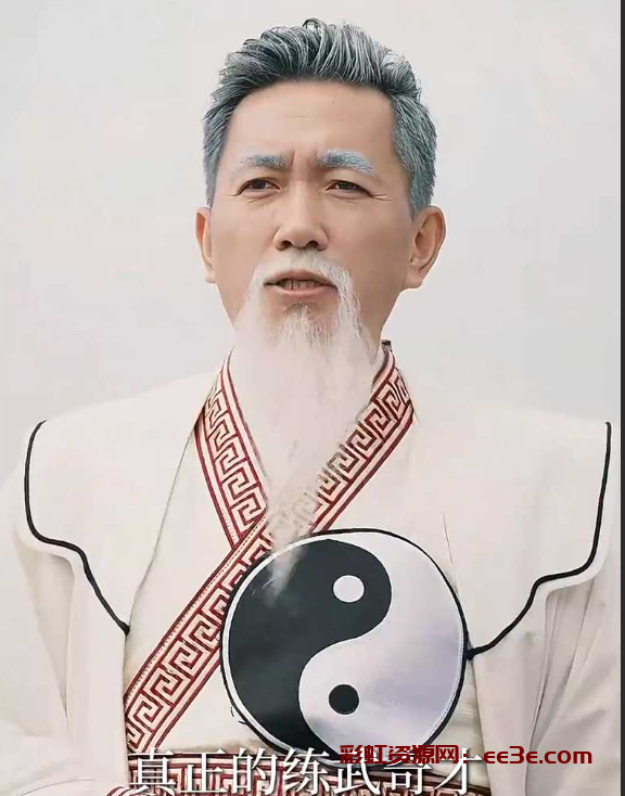 每日短剧《侠骨剑心林青青》武学世家林家本不让女性习武 却没想到林青青武学造诣无人能及 是家族苦寻的天才？