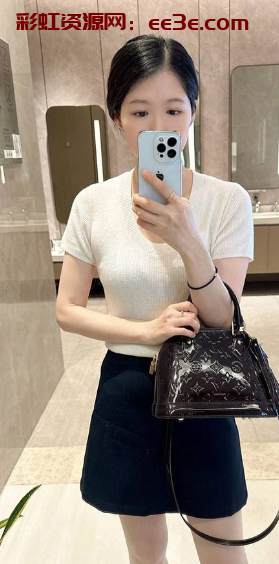 杭州极品人妻 SOUL上发私密视频